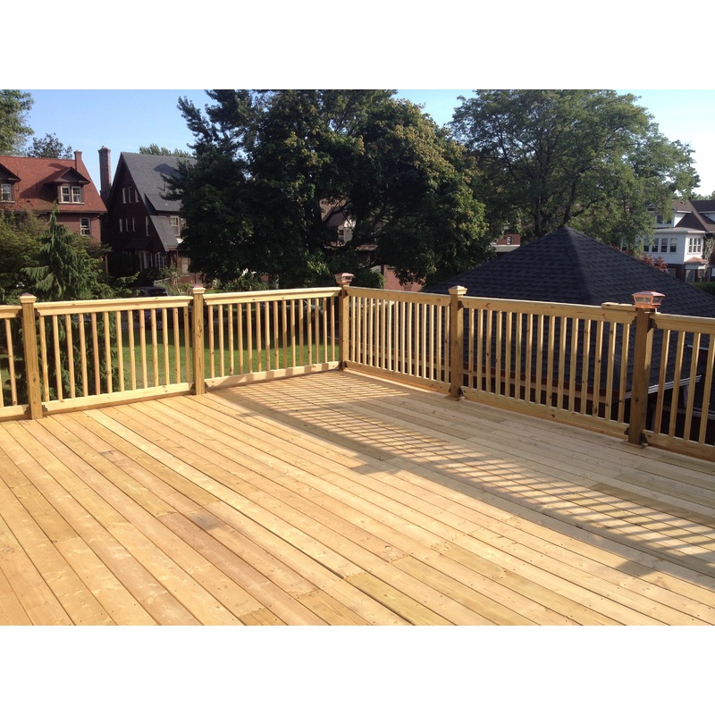 aaw-0123-01-aussen-terrasse-holz-20241127020001_7e8d3b4c4a8b3793