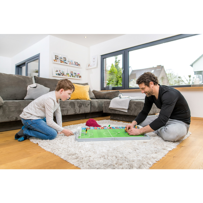 imb-0420-01-innen-wohnzimmer-familie-20240314020001_23e00923176f4237