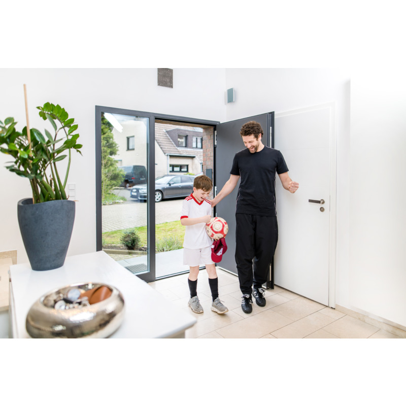 imb-0420-03-innen-flur-familie-20250616105045-656486_87d7eb60c8d1391d
