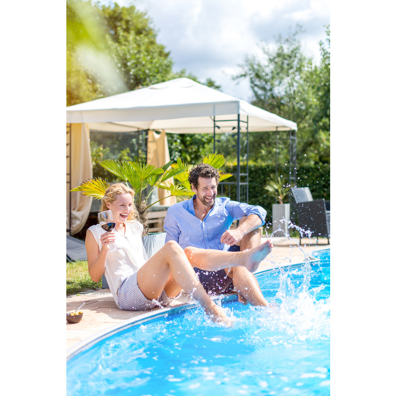 imb-0420-05-eltern-pool-20240509020001_39371b9407221304